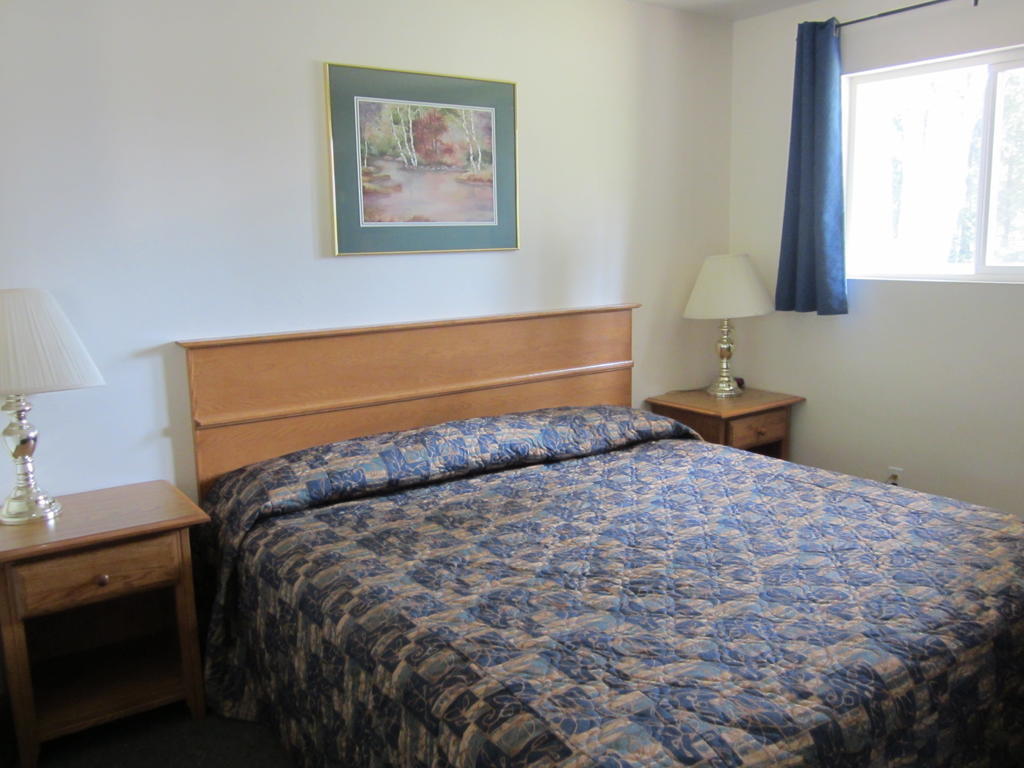 Clearwater Valley Resort Room photo