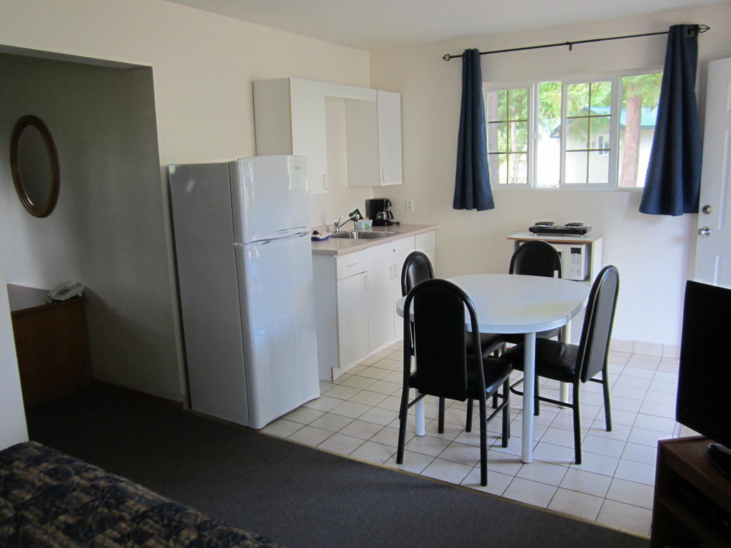 Clearwater Valley Resort Room photo